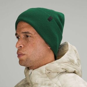 Lululemon Chill Fighter Beanie in Everglade Green
